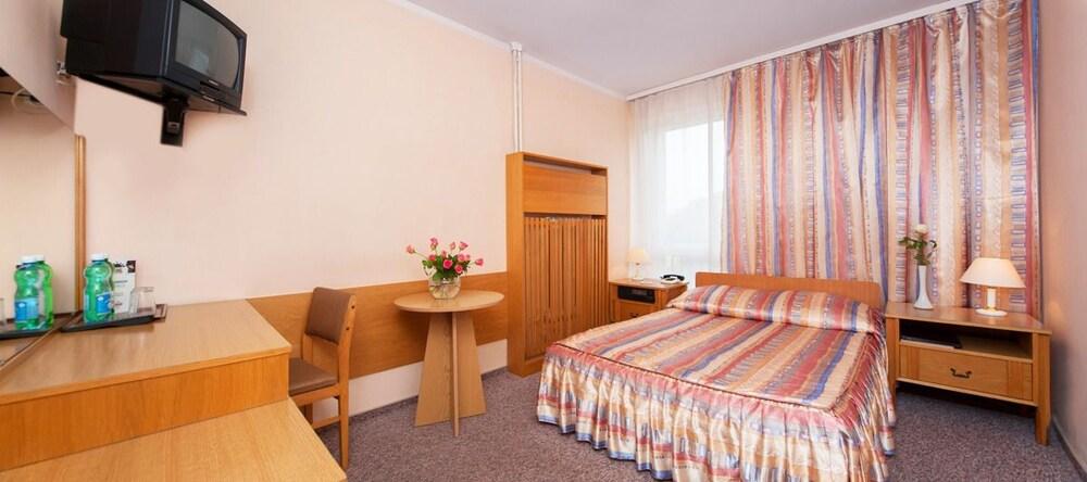 Hotel Gromada Łomża Extérieur photo