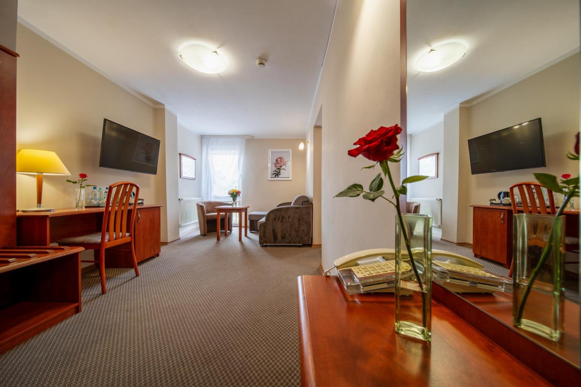 Hotel Gromada Łomża Extérieur photo