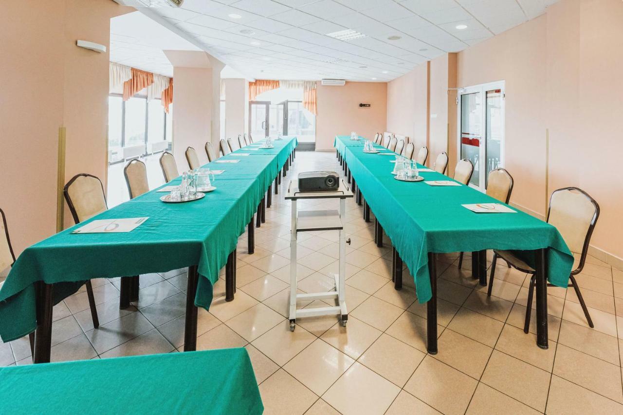 Hotel Gromada Łomża Extérieur photo